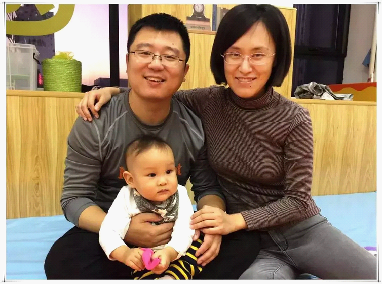 红黄蓝亲子园的早教课是这样的