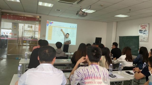 西溪平安产险:举办新人进修班