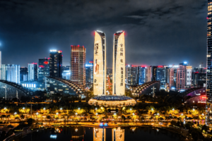 舍得酒业“春糖”热度再升级，与100大酒商“预见新十年”共探高质量发展大计