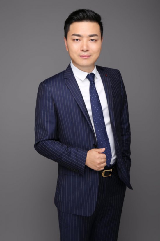 刘兴隆：通往成功的路途很拥挤，但只有坚持到底才能真正成功！