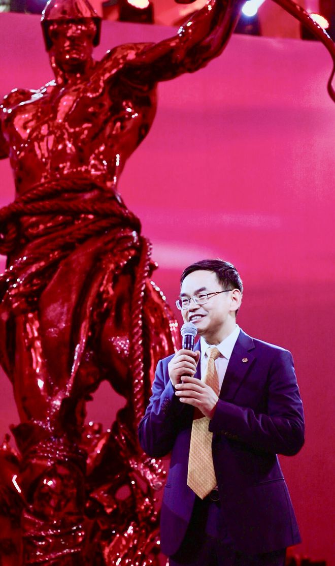 中国平安董事会秘书兼品牌总监盛瑞生