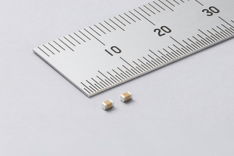 村田開始量產村田首款、1608M尺寸、靜電容量可達100μF的多層陶瓷電容器