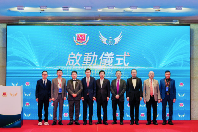 1790129222552751.png 领导合照.PNG
