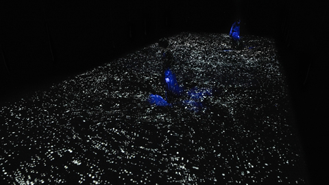 teamLab Planets TOKYO 独家呈现全新艺术作品《波浪之躯》